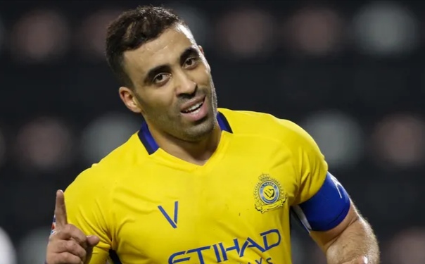 لاعب مغربي يقدم ما لا يخطر على بال لأسرة الطفل ريان